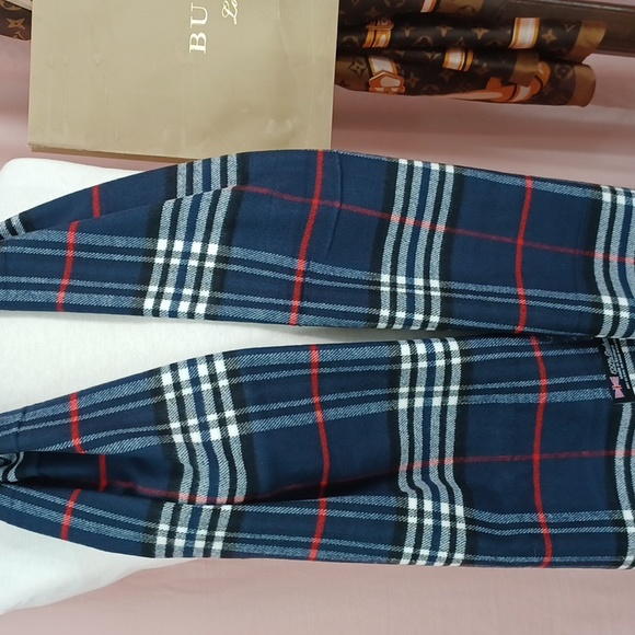 Fashion Scarf - Picture 4 of 6